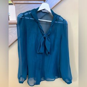 Peter Nygard Teal Tie-Neck Blouse